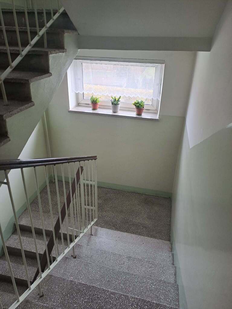 Mieszkanie 2 pok 45m2 Skie-ce Kopernika blok cegła - zdjęcie 11