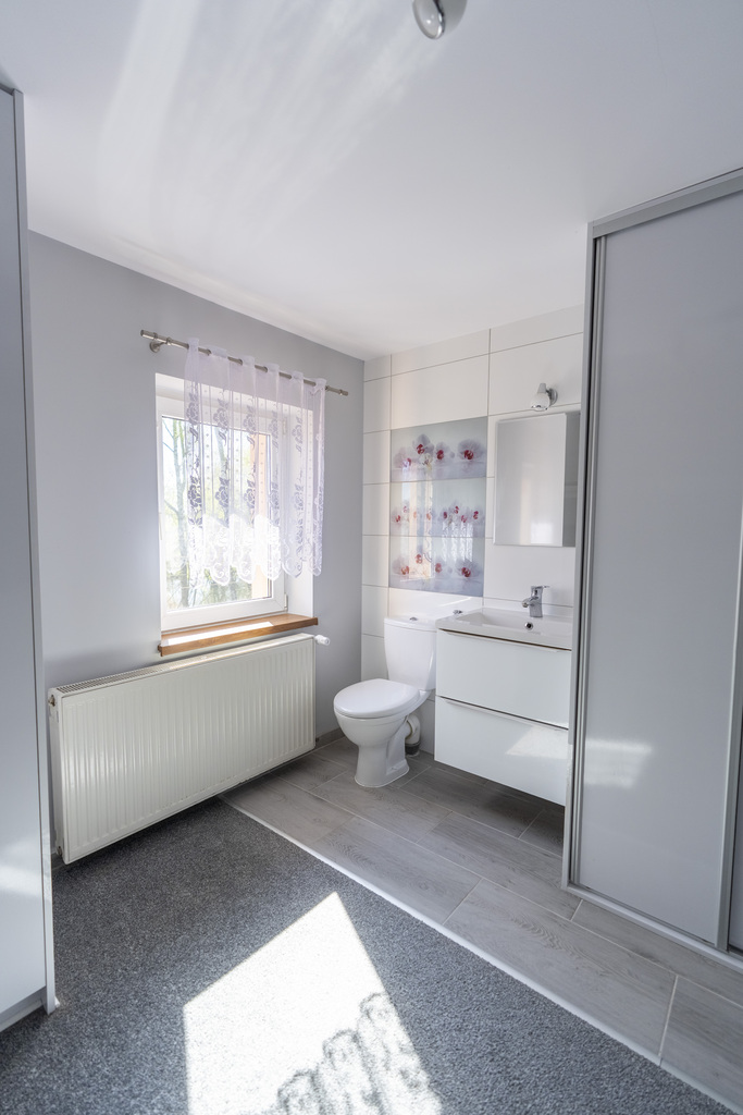 Dom 138,5 m² z tarasem i fotowoltaiką - zdjęcie 14