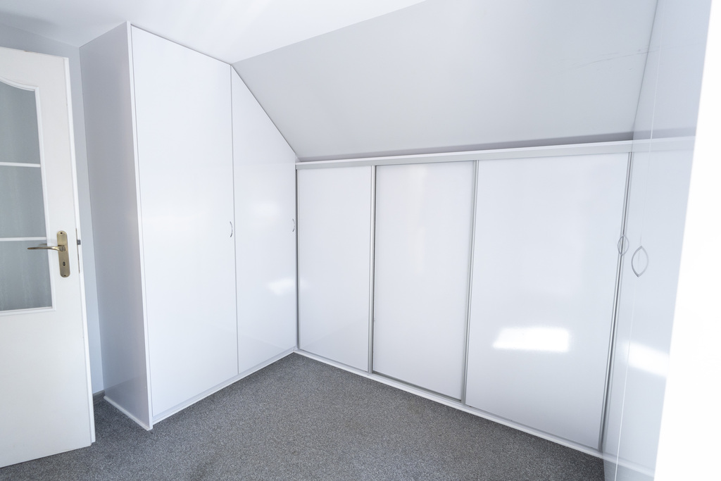 Dom 138,5 m² z tarasem i fotowoltaiką - zdjęcie 18