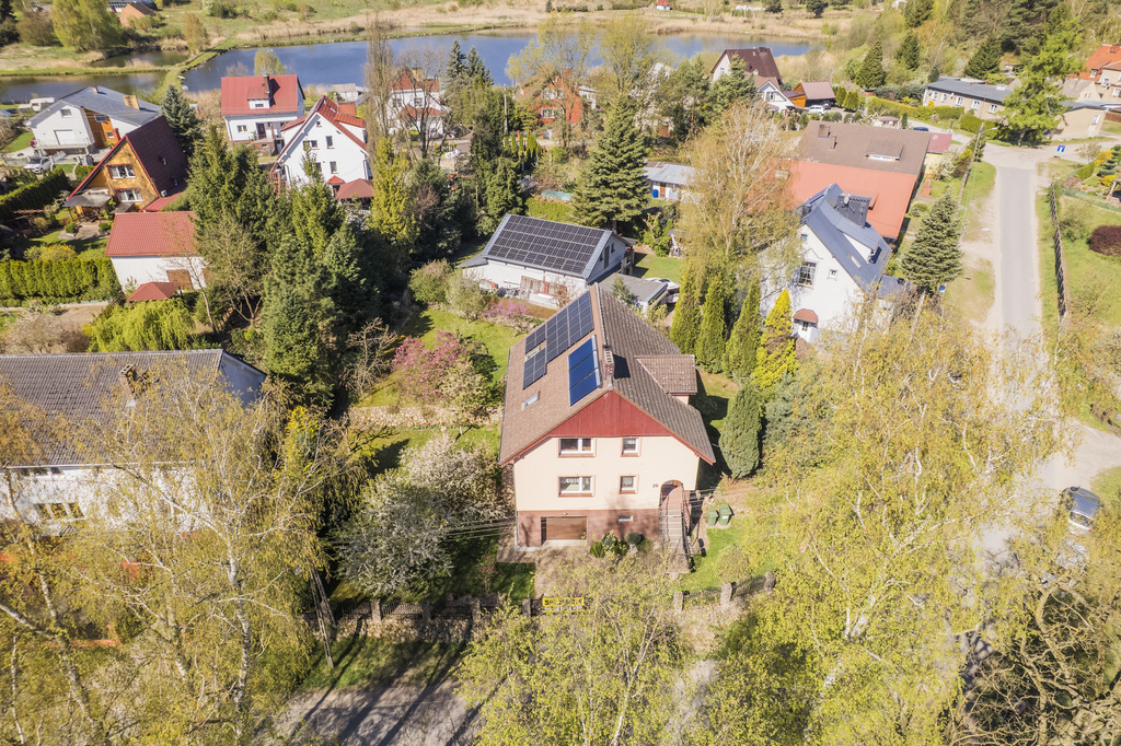 Dom 138,5 m² z tarasem i fotowoltaiką - zdjęcie 31