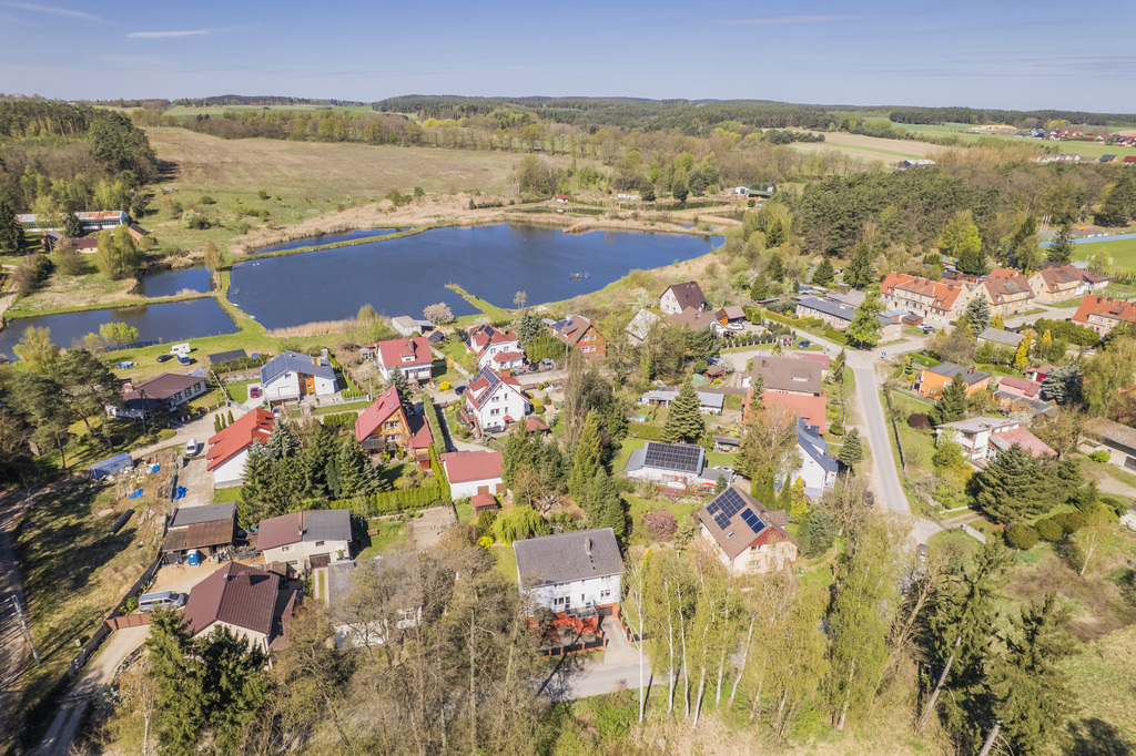 Dom 138,5 m² z tarasem i fotowoltaiką - zdjęcie 35