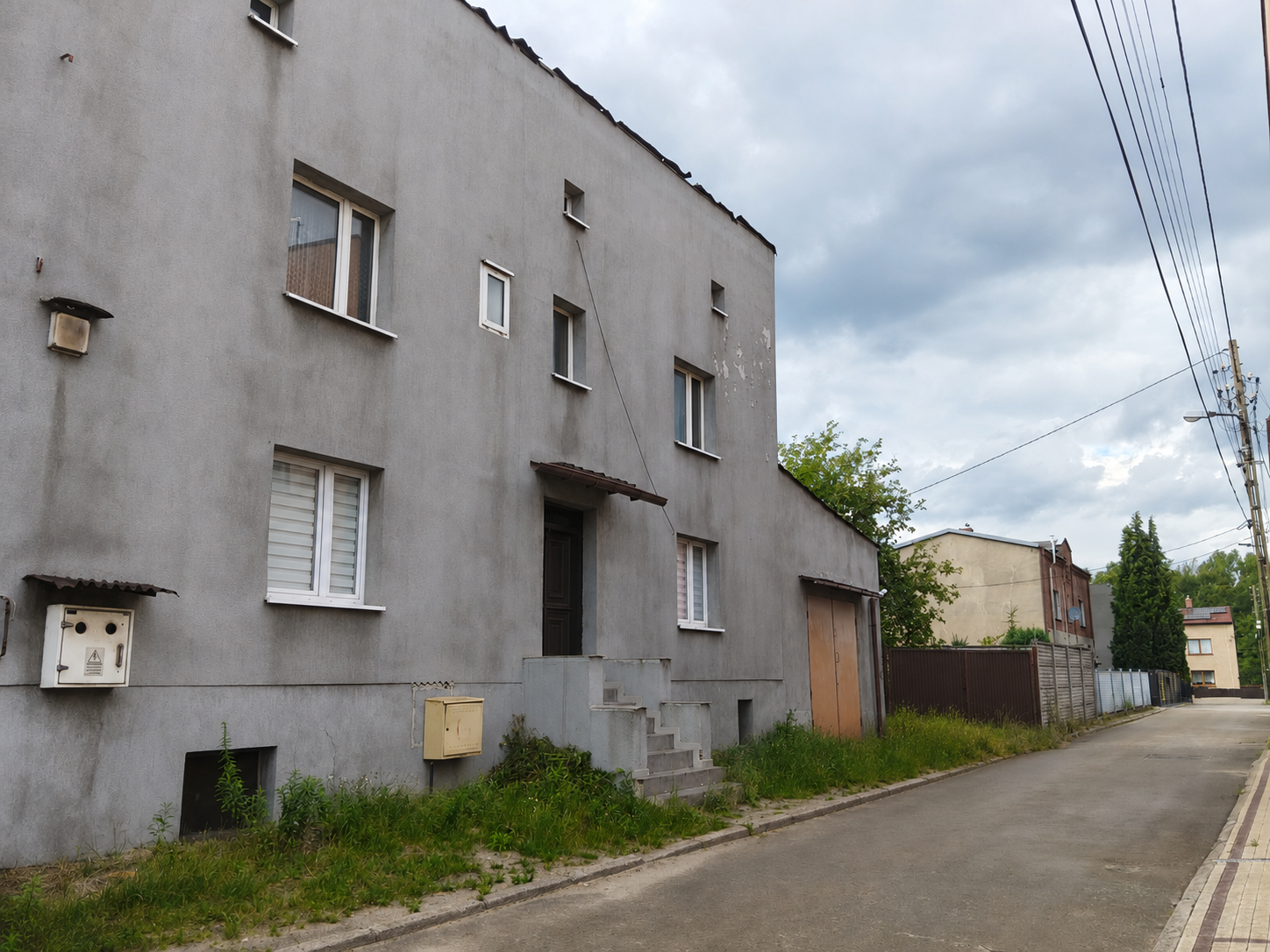 Kamienica ,200 m2 na działce 400 m2 w Piekarach Śl