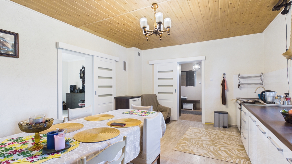 Siedlisko 6900 m² z domem i zabudowaniami - zdjęcie 5