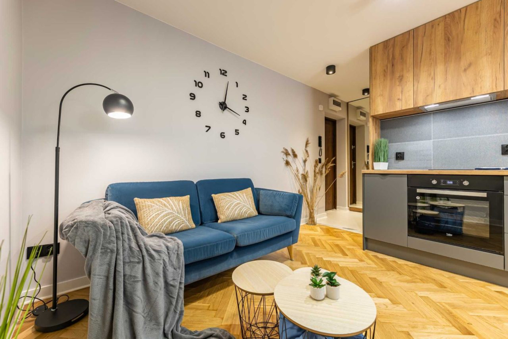Kawalerka 28,5 m² z potencjałem na 2 pokoje - do remontu - zdjęcie 9
