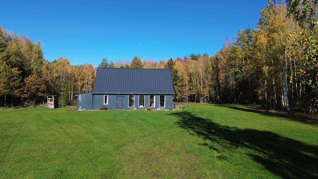 Dom z antresolą, stawem i lasem | 2,7 ha | Skórzec - zdjęcie 3